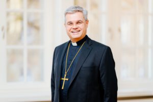 Erzbischof Dr. Udo Markus Bentz 8